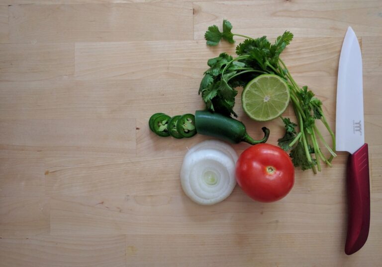 How to Choose the Right Knives for Your Cooking Needs